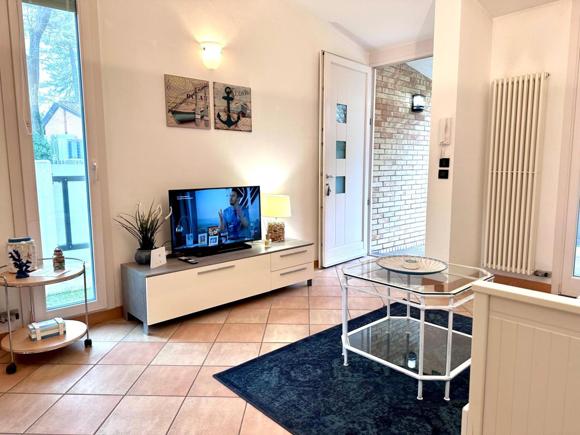 Apartment Seashell