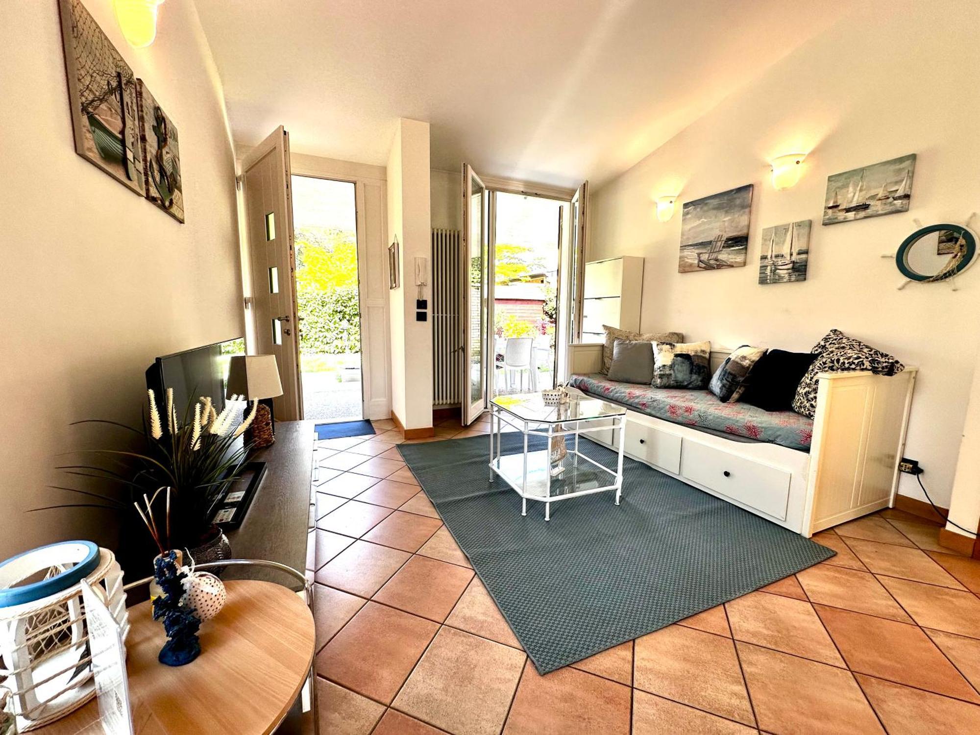 Seashell Apartment *